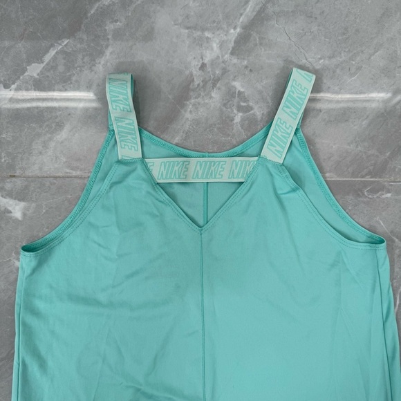 Women’s Nike Dri-Fit Workout Athletic Tank Top Size Large - Picture 10 of 16